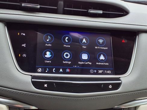 Used 2024 Cadillac XT5 Premium Luxury w/ Technology Package image 4