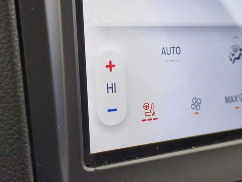 Used 2024 Ford Edge Titanium w/ Cargo Accessory Package image 21