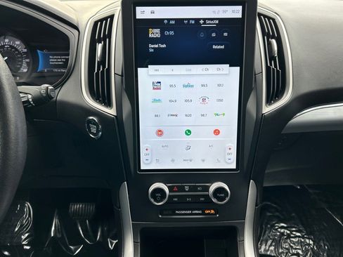 Used 2022 Ford Edge SEL w/ Sport Appearance Package image 27