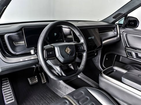 Used 2024 Rivian R1S Adventure AWD/4WD image 15
