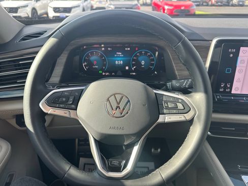 Certified 2024 Volkswagen Atlas SEL Premium R-Line AWD/4WD image 53