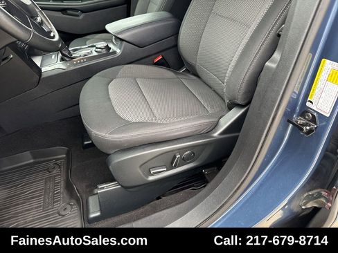 Used 2018 Ford Explorer XLT image 90