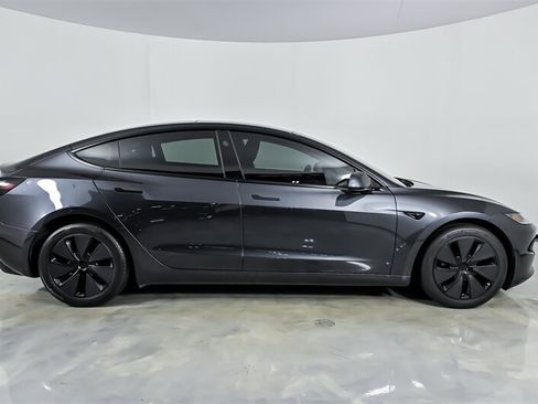 Used 2025 Tesla Model 3 Long Range AWD/4WD image 10
