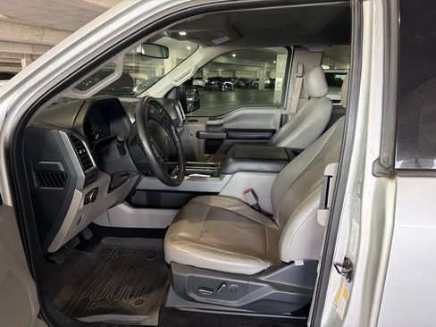 Used 2017 Ford F150 XLT w/ Equipment Group 302A Luxury RWD image 2