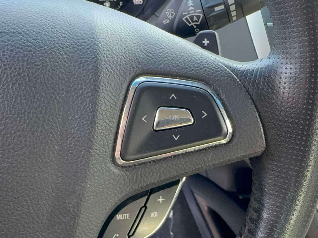 Used 2014 Lincoln MKZ FWD image 19