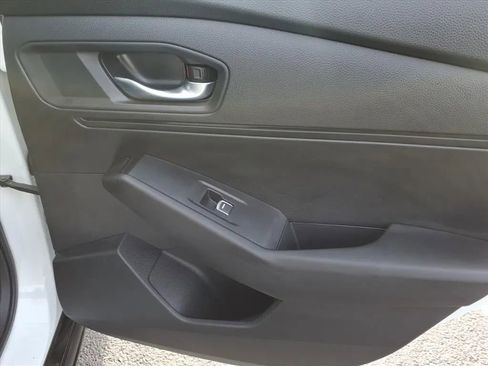 Used 2024 Honda Accord Sport image 14