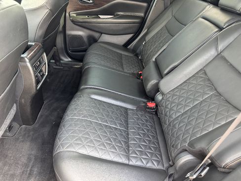 Used 2022 Nissan Murano Platinum w/ Cargo Package image 15