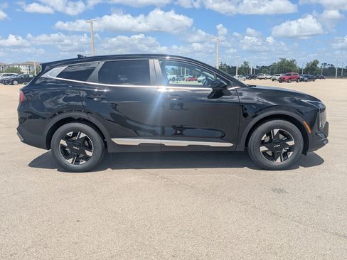 New 2026 Kia Sportage LX FWD image 20
