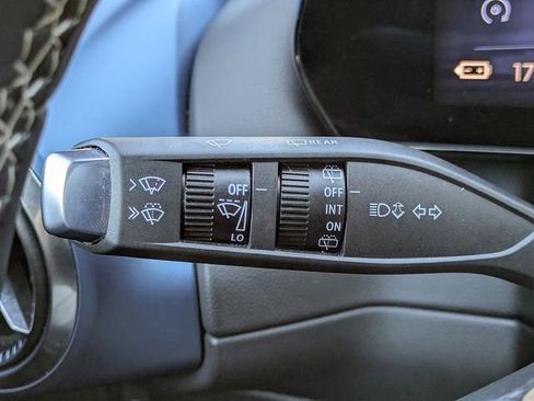 Used 2025 Chevrolet Equinox EV LT w/ Convenience Package image 28