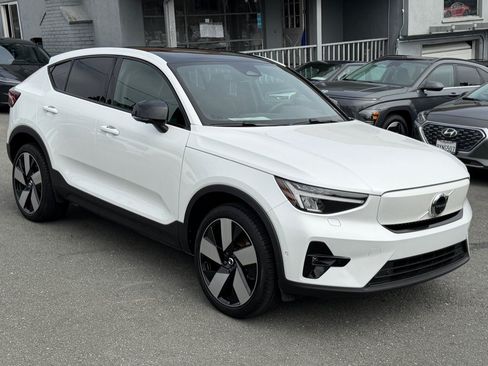 Used 2023 Volvo C40 P8 Recharge Ultimate w/ Protection Package Premier AWD/4WD image 3