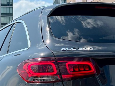 Certified 2022 Mercedes-Benz GLC 300 4MATIC image 10