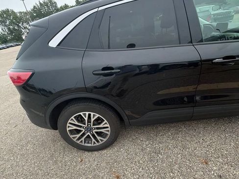 Used 2022 Ford Escape SEL AWD/4WD image 3