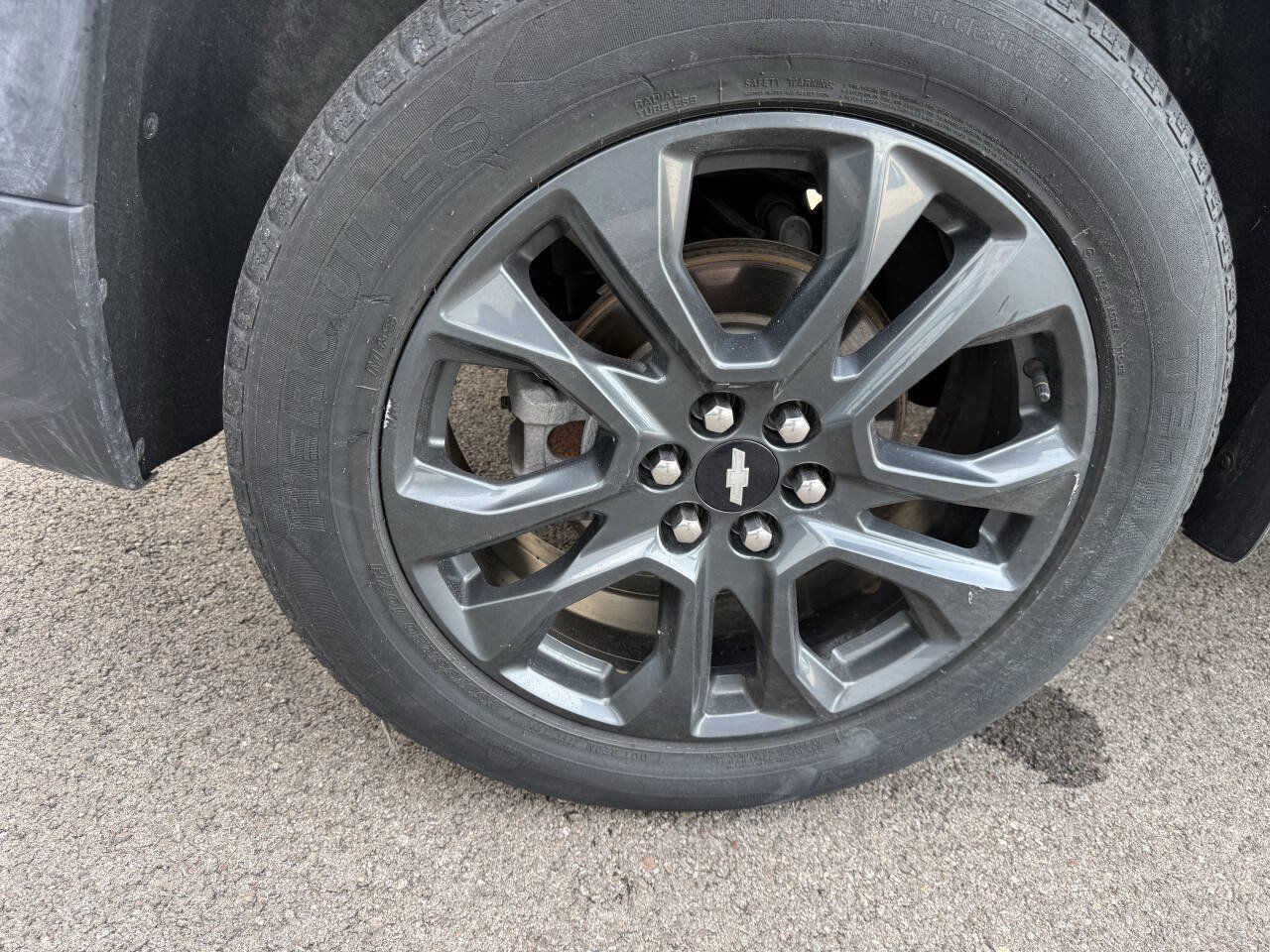 Used 2019 Chevrolet Traverse RS FWD image 22
