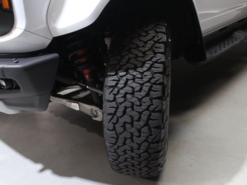 Used 2024 Ford Bronco Raptor w/ Interior Carbon Fiber Pack 6 AWD/4WD image 24