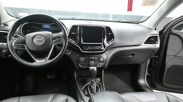 Used 2020 Jeep Cherokee Limited FWD image 24