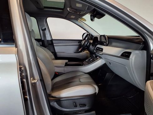 Used 2021 Hyundai Palisade SEL w/ Premium Package AWD/4WD image 14