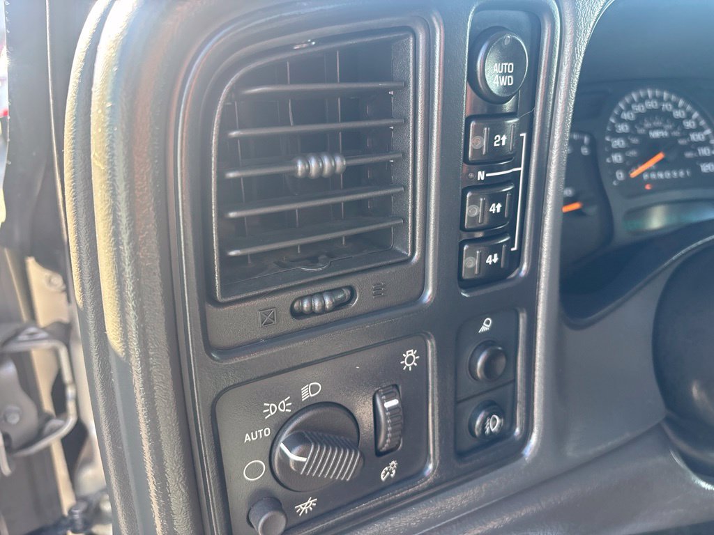Used 2007 GMC Sierra 1500 SLE w/ Extended Cab Value Package AWD/4WD image 18