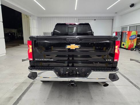 Used 2024 Chevrolet Silverado 2500 LTZ w/ LTZ Plus Package AWD/4WD image 5