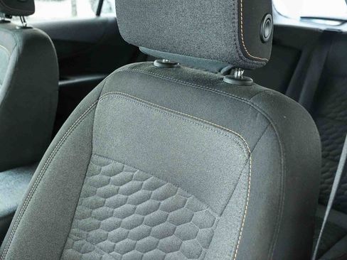 Used 2020 Chevrolet Equinox LT image 30