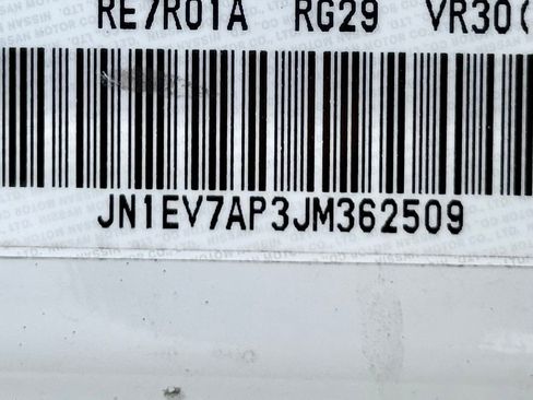 Used 2018 INFINITI Q50 Luxe w/ Cargo Package (L95) image 57