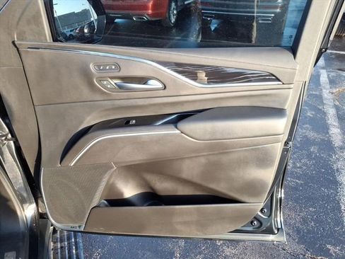 Used 2023 Cadillac Escalade ESV Sport w/ LPO, ONYX Package image 27