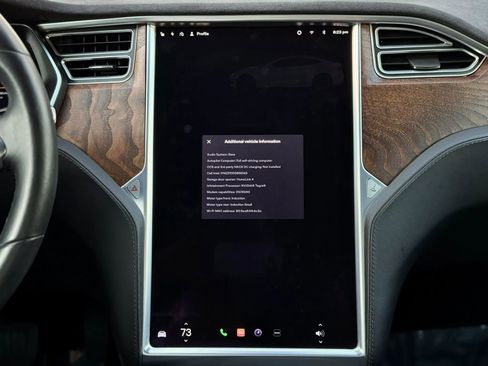 Used 2017 Tesla Model S 90D image 15