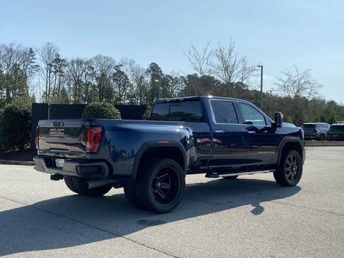 Used 2021 GMC Sierra 3500 Denali w/ Denali Ultimate Package image 3
