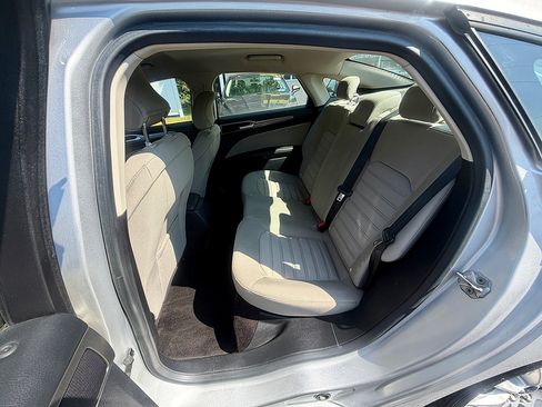 Used 2017 Ford Fusion S FWD image 13