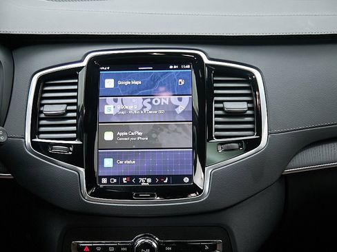 Used 2023 Volvo XC90 B6 Ultimate w/ Protection Package Premier image 29