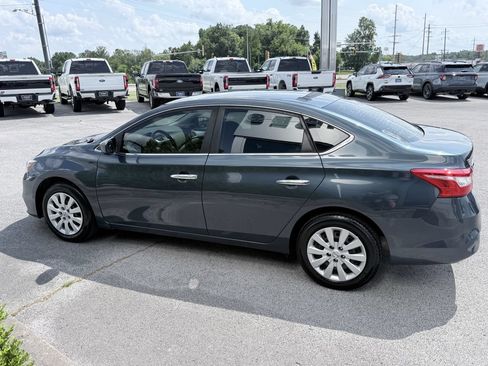 Used 2018 Nissan Sentra S FWD image 8