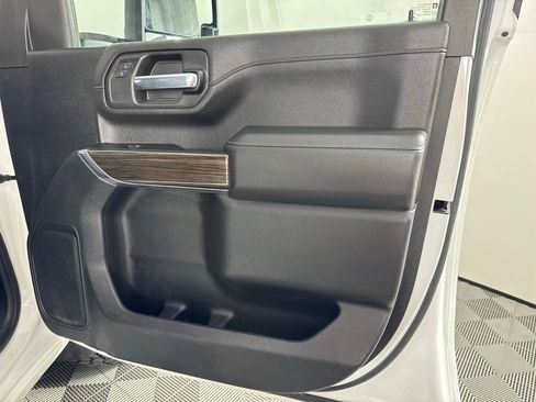 Used 2023 Chevrolet Silverado 3500 LT w/ Convenience Package AWD/4WD image 36