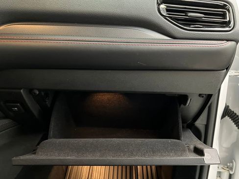 Used 2023 Dodge Durango GT image 28