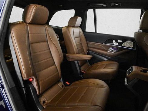 New 2026 Mercedes-Benz GLS 580 4MATIC image 22