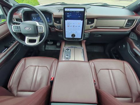 Used 2024 Ford Expedition Max Limited w/ Excursion Package AWD/4WD image 15