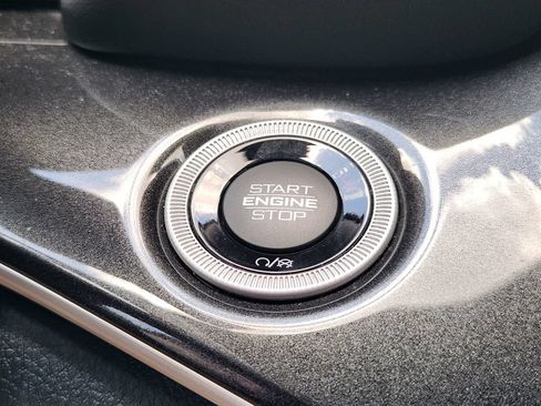 Used 2022 Jeep Grand Cherokee Altitude AWD/4WD image 20