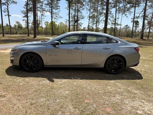 Used 2024 Chevrolet Malibu LT w/ Sport Edition FWD image 2