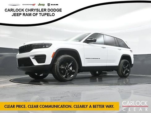 New 2025 Jeep Grand Cherokee Altitude image 75
