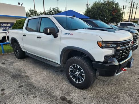 Used 2024 Chevrolet Silverado 1500 ZR2 AWD/4WD image 1