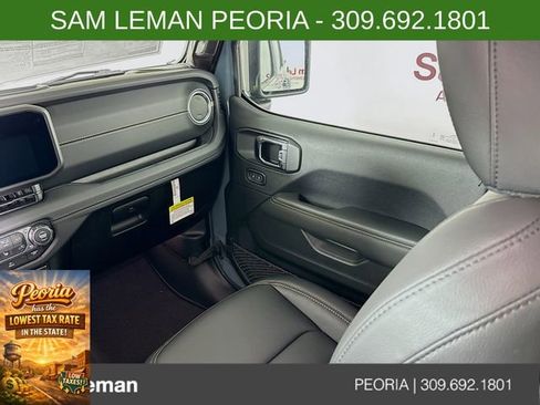 New 2025 Jeep Gladiator Sport image 22