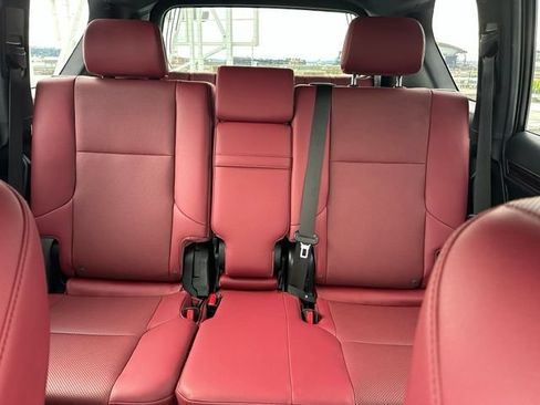 Used 2021 Lexus GX 460 Premium w/ Premium Package AWD/4WD image 12