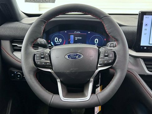 New 2026 Ford Explorer ST-Line w/ ST-Line Street Pack image 11