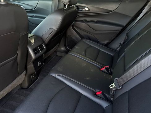 Used 2020 Chevrolet Equinox LT w/ Sport Edition FWD image 13