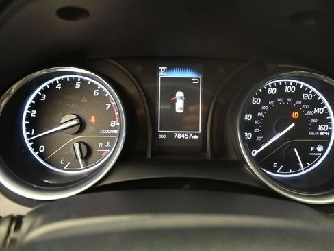 Used 2020 Toyota Camry SE FWD image 13
