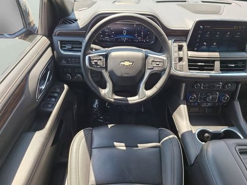 Used 2024 Chevrolet Suburban Premier AWD/4WD image 16