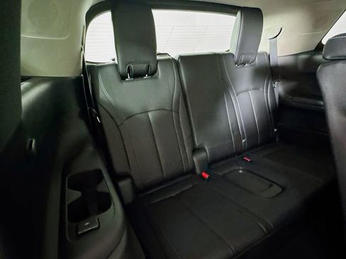 Certified 2026 INFINITI QX60 Luxe w/ Family Package image 36