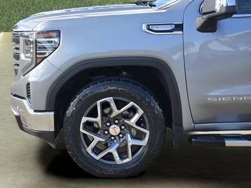 Used 2024 GMC Sierra 1500 SLT RWD image 10