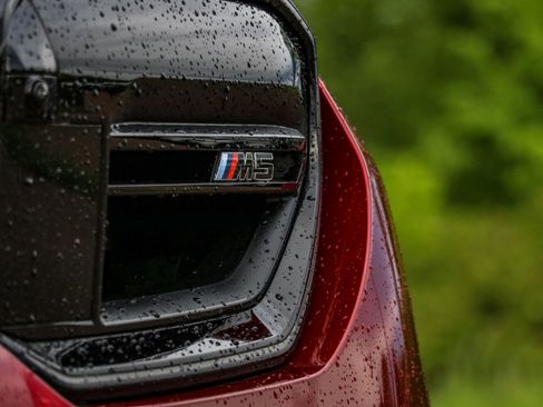 New 2025 BMW M5 Base w/ Carbon Package image 2