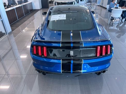Used 2017 Ford Mustang Shelby GT350 image 4