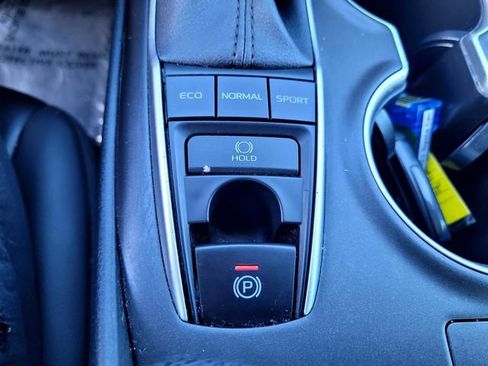 Used 2023 Toyota Camry XLE FWD image 18