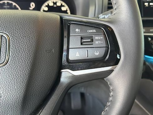 Used 2025 Honda Odyssey Touring image 26